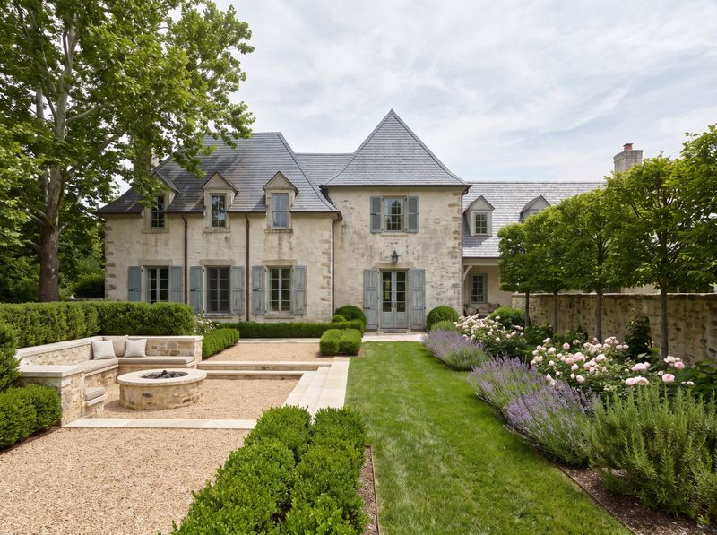 Sunken Gravel Terrace with Stone Fire Pit