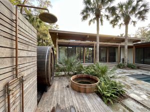 Outdoor Showers & Saunas design ideas