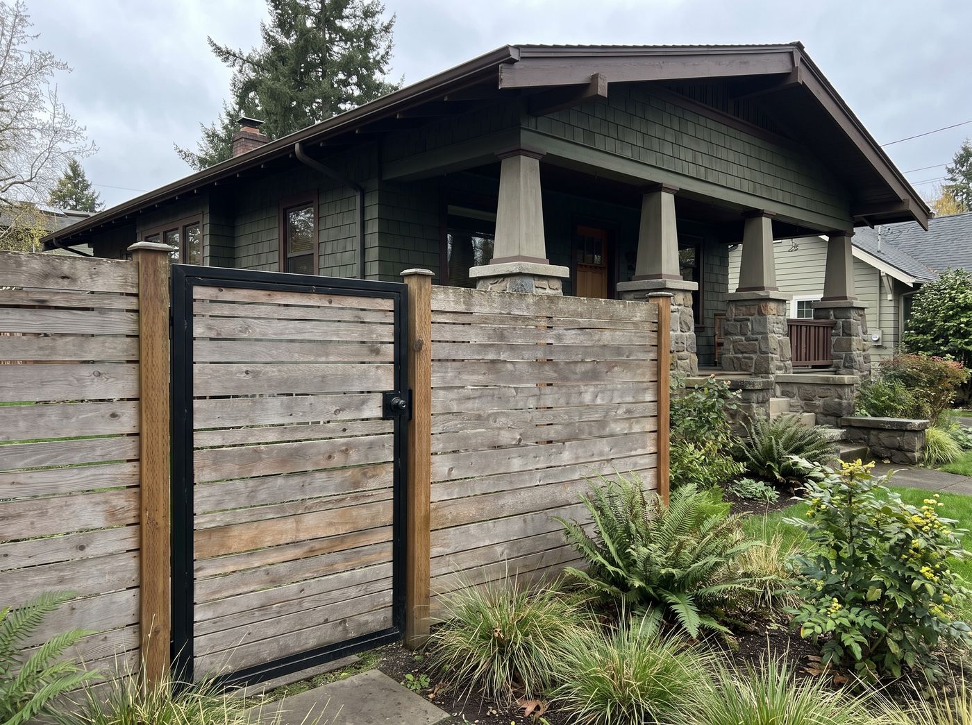 Cedar Privacy Fence with Metal-Framed Gate
