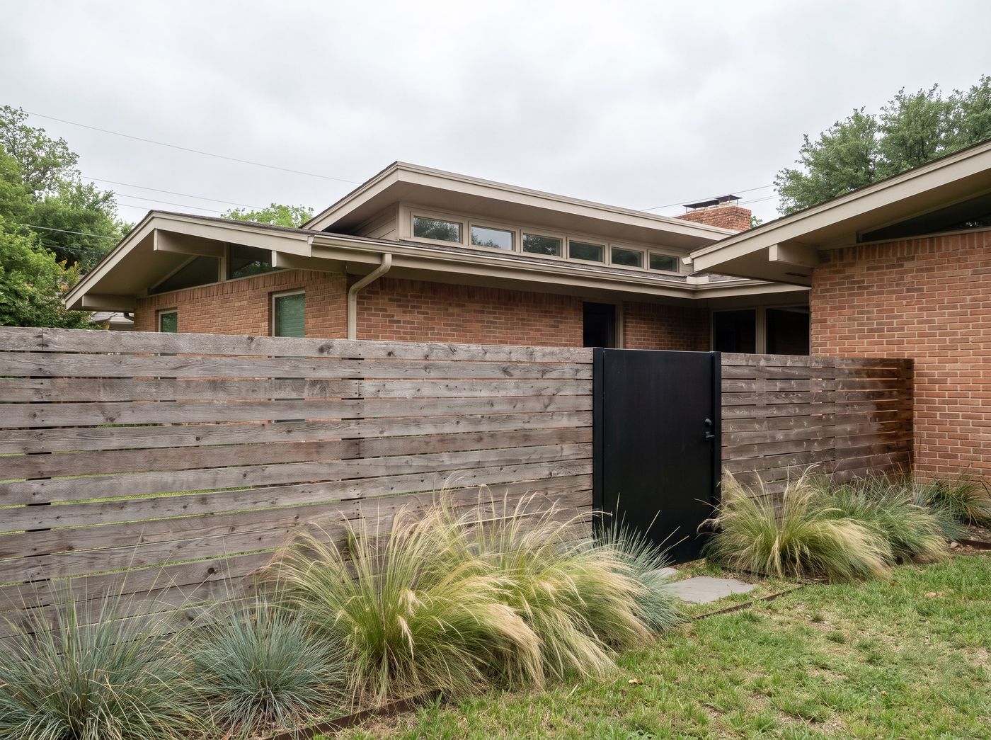 Horizontal Cedar Privacy Fence with Gate