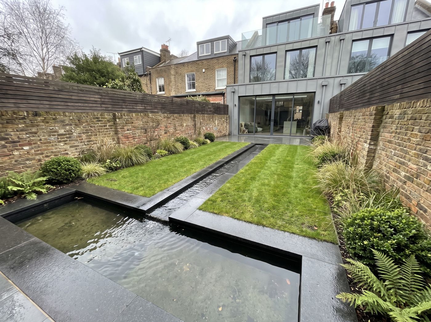 Sunken Reflecting Pool and Central Rill