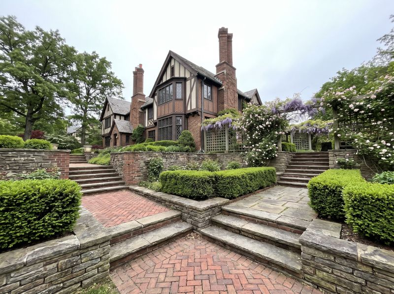 Tudor Garden Terraces with Stone Steps